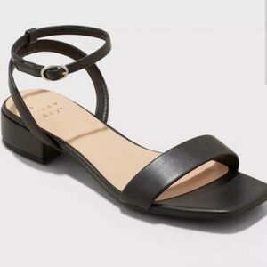 Dressy sandals wide width